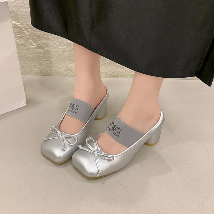 French Retro Bow Mary Jane Shoes With Toe Caps, Half Drag