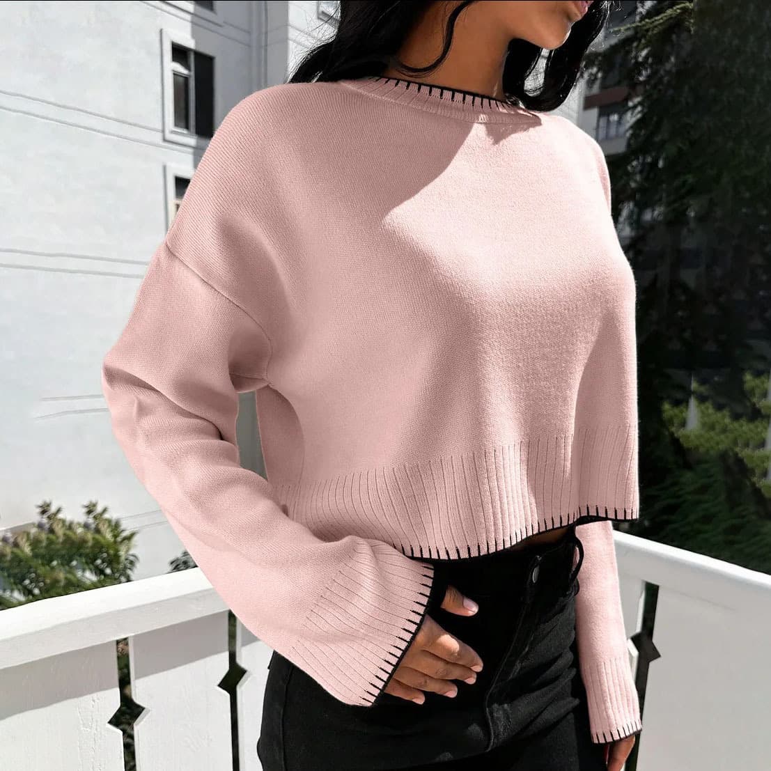High-waisted Color-block Loose-fitting Cropped Pullover Knit