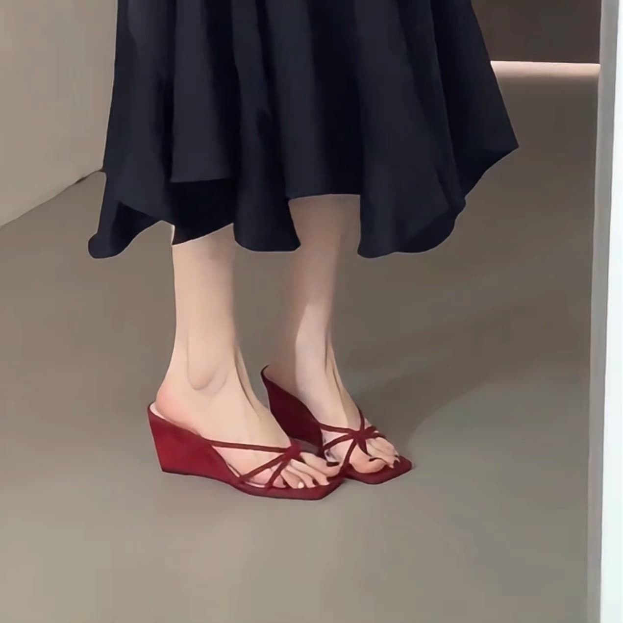 New Arrival Petite-Strap Plus-Size Flip-Flops